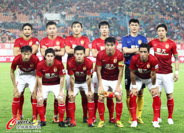 巴媒：若昂-戈麦斯的谈判有进展，曼联希望新年前能敲定交易（巴媒称若昂-戈麦斯谈判推进，曼联盼在新年前完成交易）