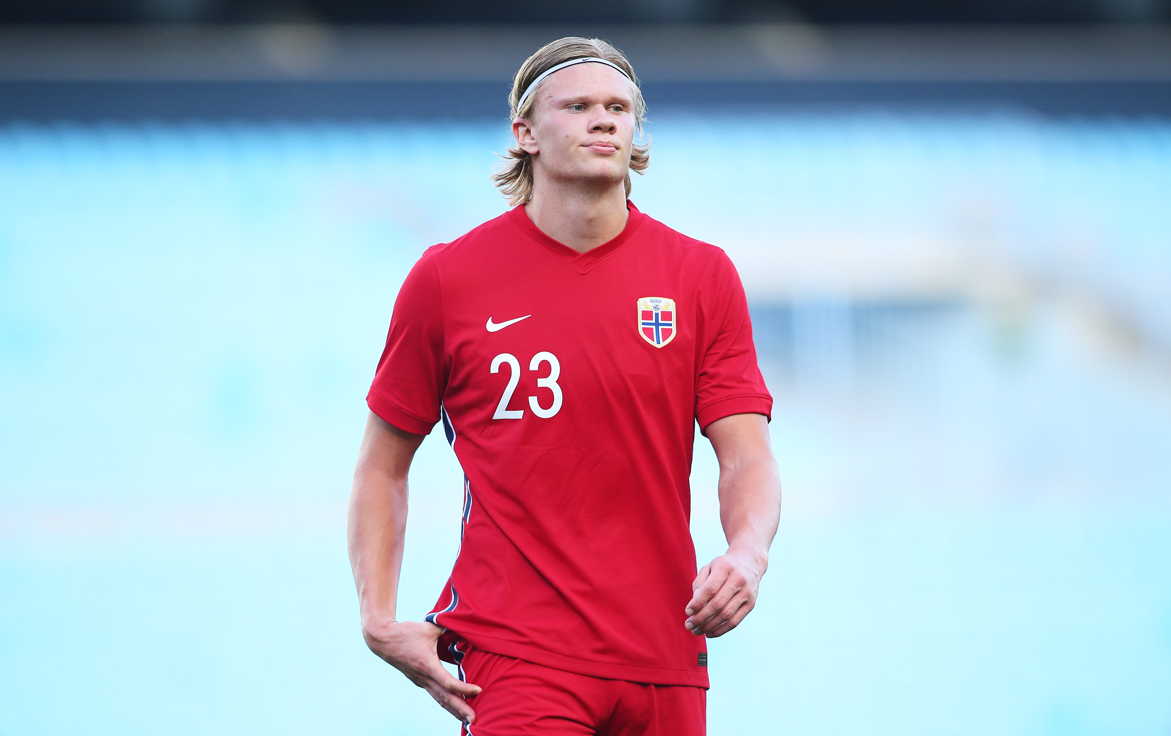 斯图里奇称萨拉赫处理方式不妥但理解其沮丧，加西亚批评时机不当（斯图里奇称萨拉赫处理不当但能理解其沮丧，加西亚质疑批评时机不合适）