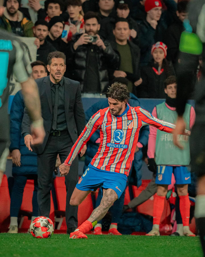 明年加盟切尔西，萨特帕耶夫成首位欧冠进球的哈萨克斯坦球员