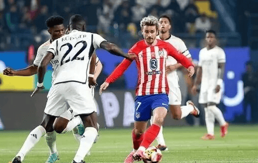 皇马本泽马关键进球助力胜利